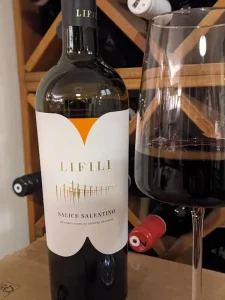Wein-Tasting a6mani LIFILI Salice Salentino 2